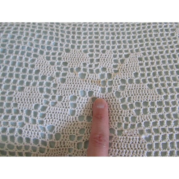 Antique White Victorian heavy silk round table cover with tassels 58 inch - Picture 4 of 8